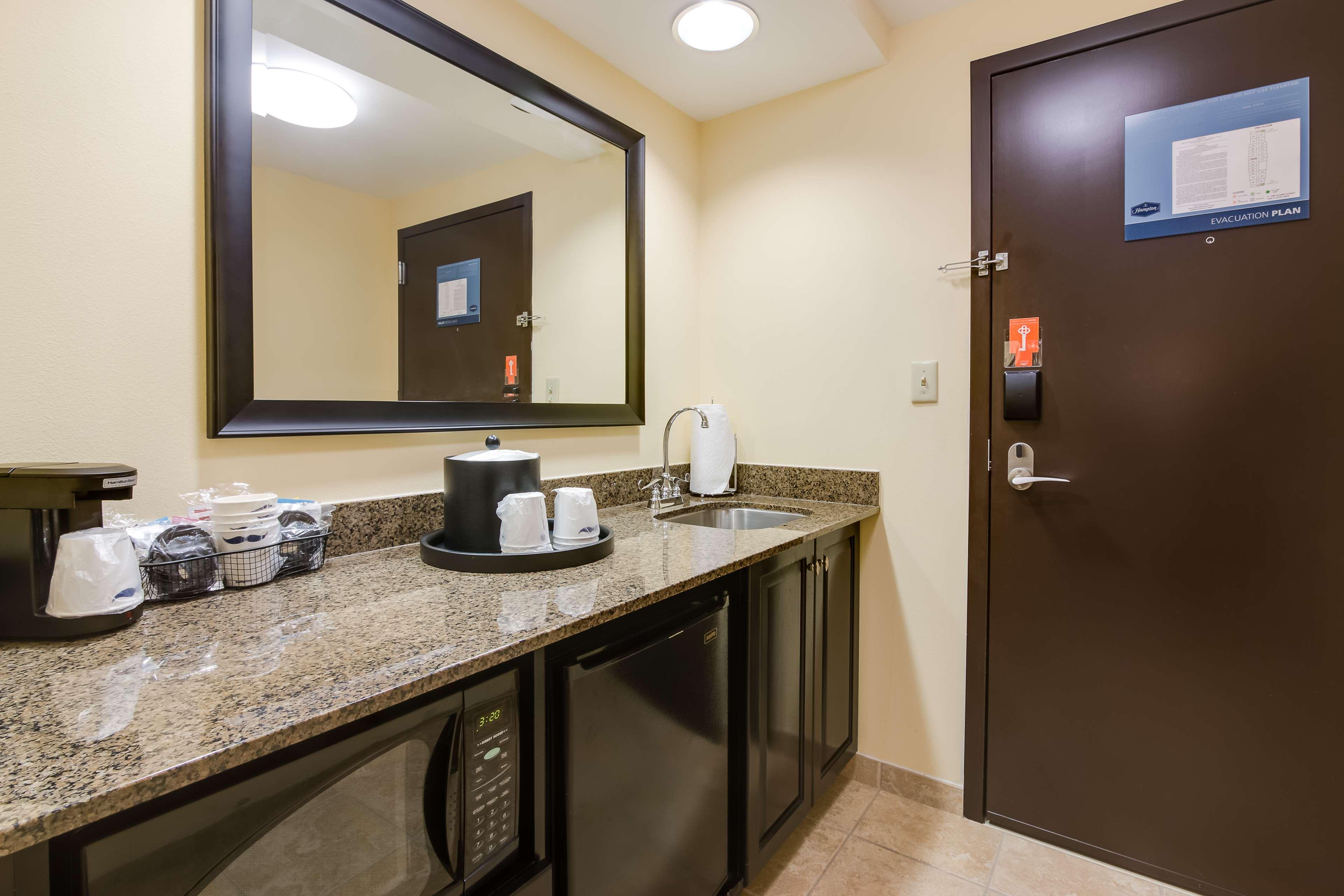 Hampton Inn & Suites Маунт-Джулиет Экстерьер фото